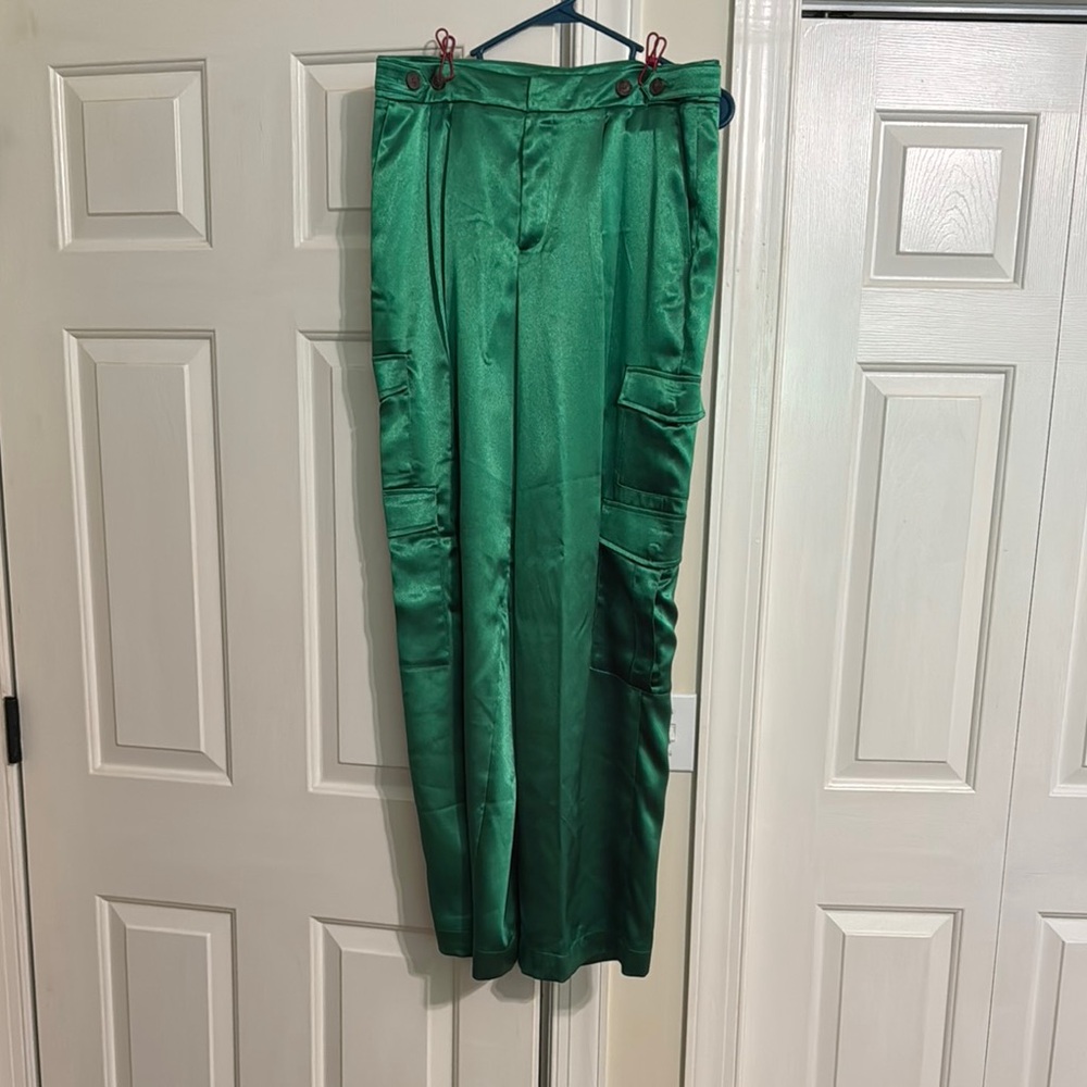 a new day Green Cargo Pants High-Waisted Relaxed Fit